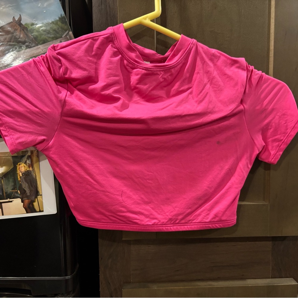 PINK Victoria's Secret Boxy Crop T-Shirt in Hot Pink